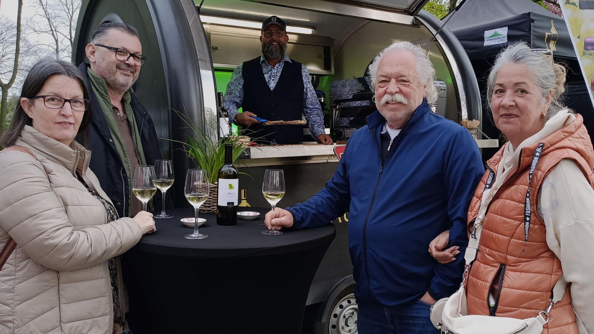 Weinkenner genossen die kalabrischen Weine von Umberto Mazza.