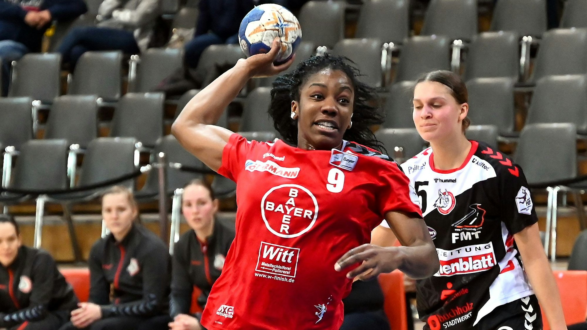 Handball
Frauen Bundesliga
TSV Bayer 04 Leverkusen - Buchholz Rosengarten
Jennifer Souza (Bayer)
Foto: Uli Herhaus