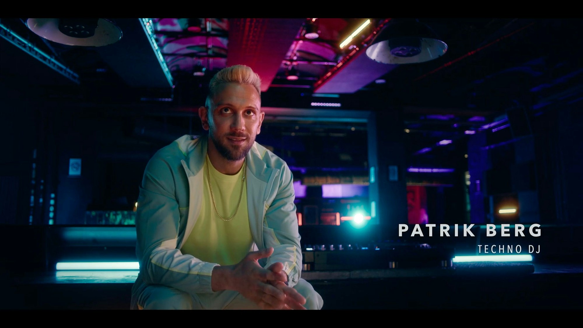 Techno-DJ Patrik Berg  ist Teil einer Doku über einen Mord im Berliner Nachtleben