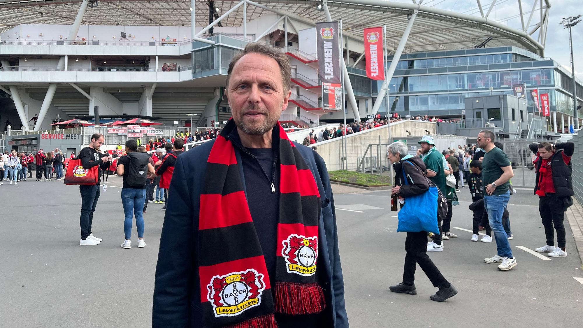 Uwe Richrath vor dem Heimspiel von Bayer 04 Leverkusen gegen Werder Bremen am 14. April 2024.