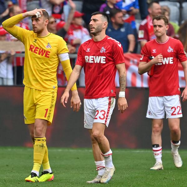 Die enttäuschten FC-Profis Marvin Schwäbe, Sargis Adamyan und Jacob Christensen nach der Niederlage in München