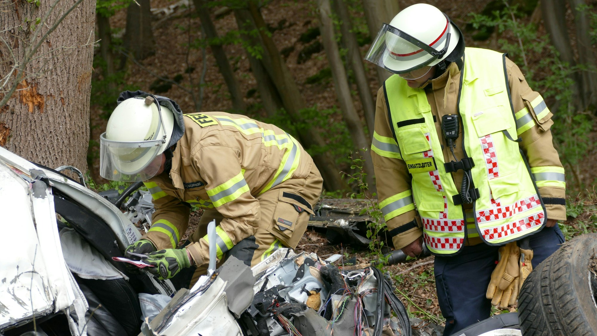Feuerwehrleute im Einsatz.