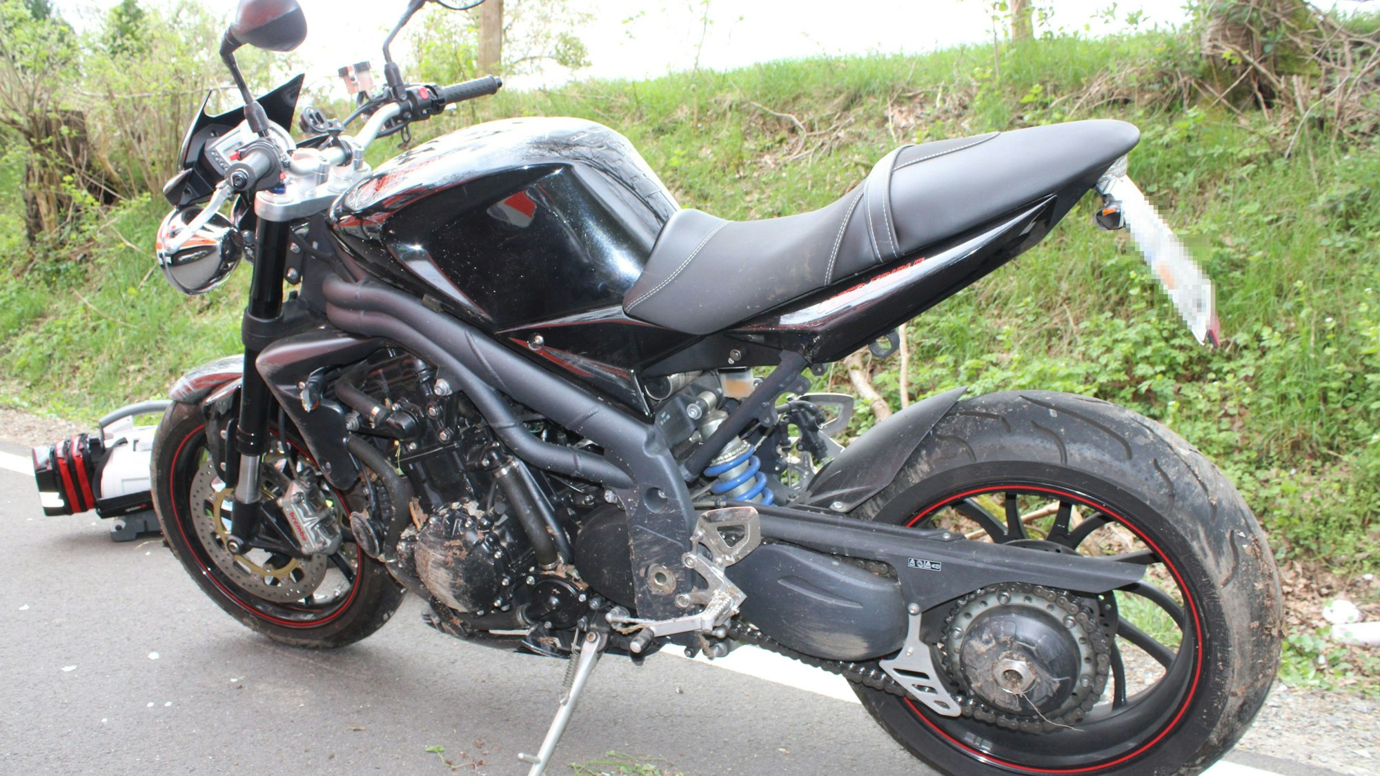 Das Motorrad des schwer verletzten Fahrers.