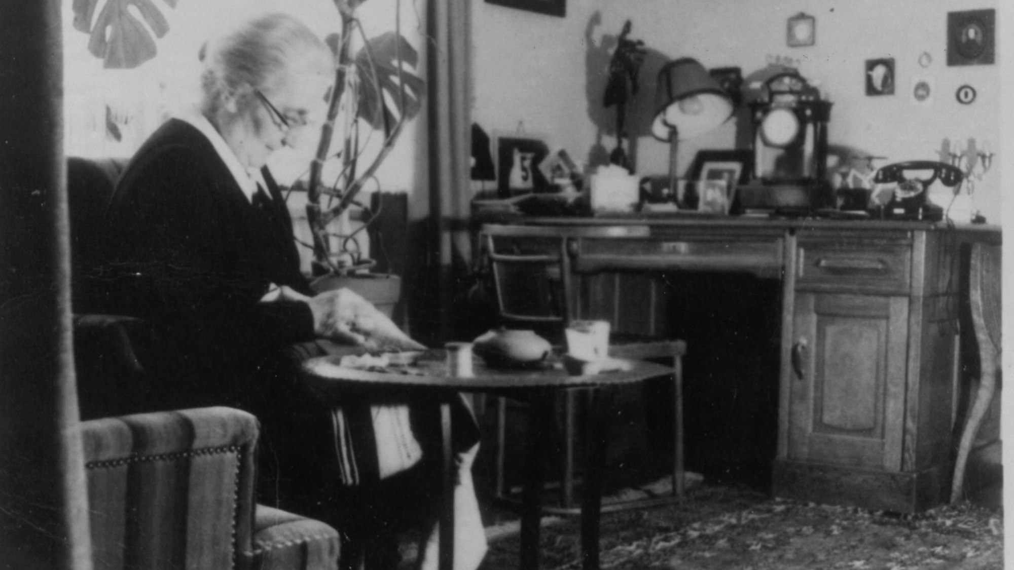 Ida Auerbach
Bitte verwenden Sie die Fotos nur einmalig für Ihren Artikel und geben Sie als Bildnachweis "NS-DOK Köln" an.