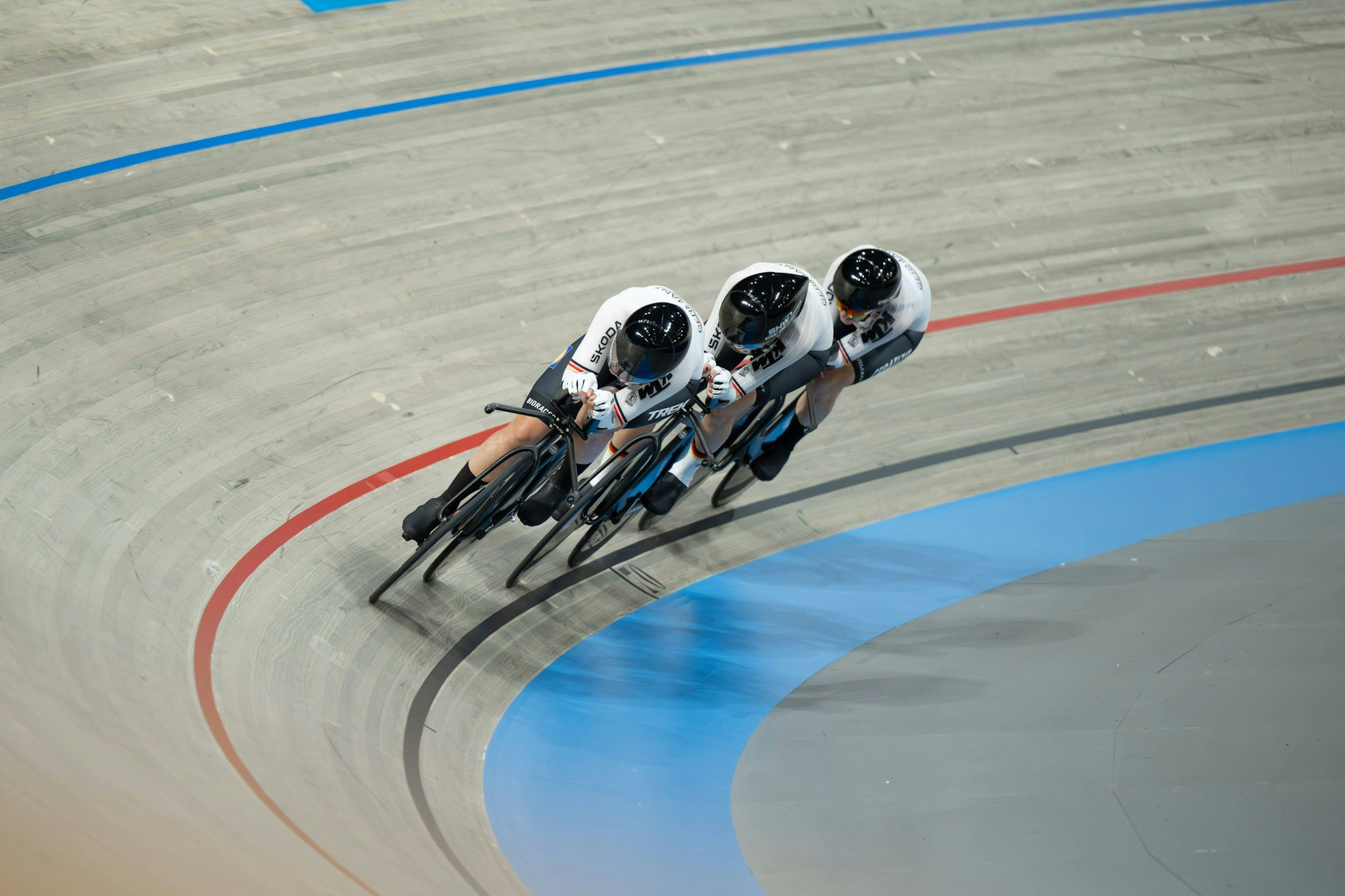 Das Team Deutschland mit Franziska Brausse, Lisa Klein, Mieke Kröger, Laura Sussemilch bei der Mannschaftsverfolgung Damen auf der Radrennbahn.