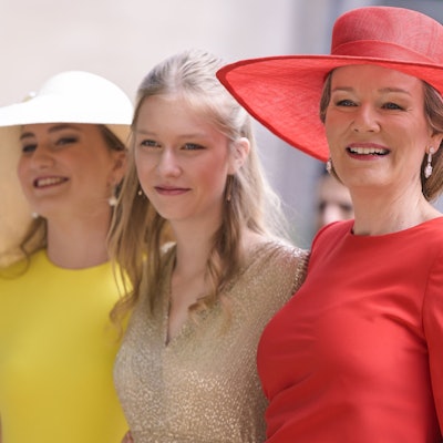 Kronprinzessin Elisabeth (l-r) von Belgien, Prinzessin Eleonore von Belgien und Königin Mathilde von Belgien nehmen an der Te Deum-Messe anlässlich des belgischen Nationalfeiertags teil.