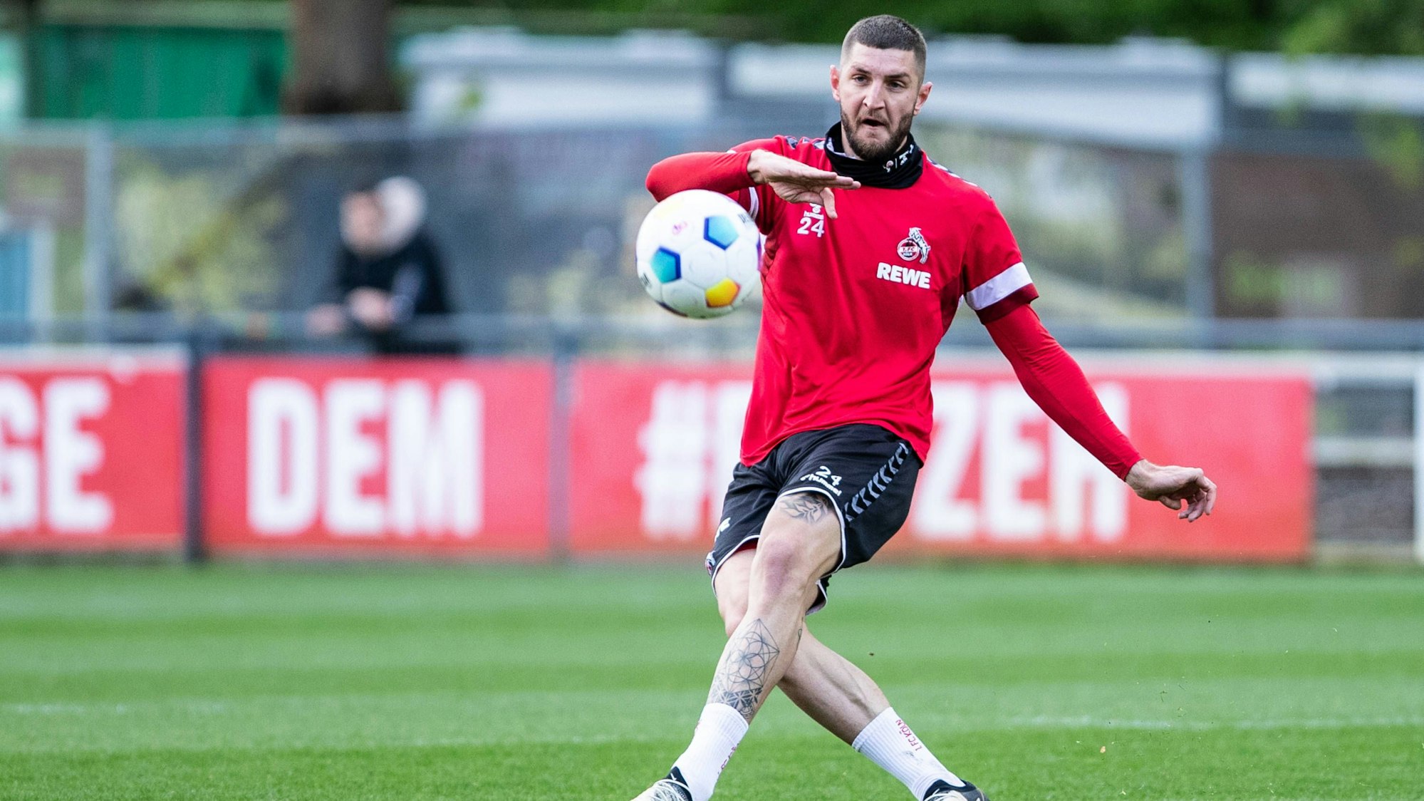 1. FC Koeln Pressekonferenz 06.10, 2023 Jeff Chabot 1.FC Koeln, 24 Training, 1.FC Köln, 10.04.2023 *** 1 FC Cologne Press conference 06 10, 2023 Jeff Chabot 1 FC Cologne, 24 Training, 1 FC Cologne, 10 04 2023 Copyright: xBEAUTIFULxSPORTS/Buriakovx