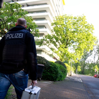 18.04.2024, Köln: Aktion gegen Schleuser von der Bundespolizei auch in Köln-Rodenkirchen. Foto: Arton Krasniqi