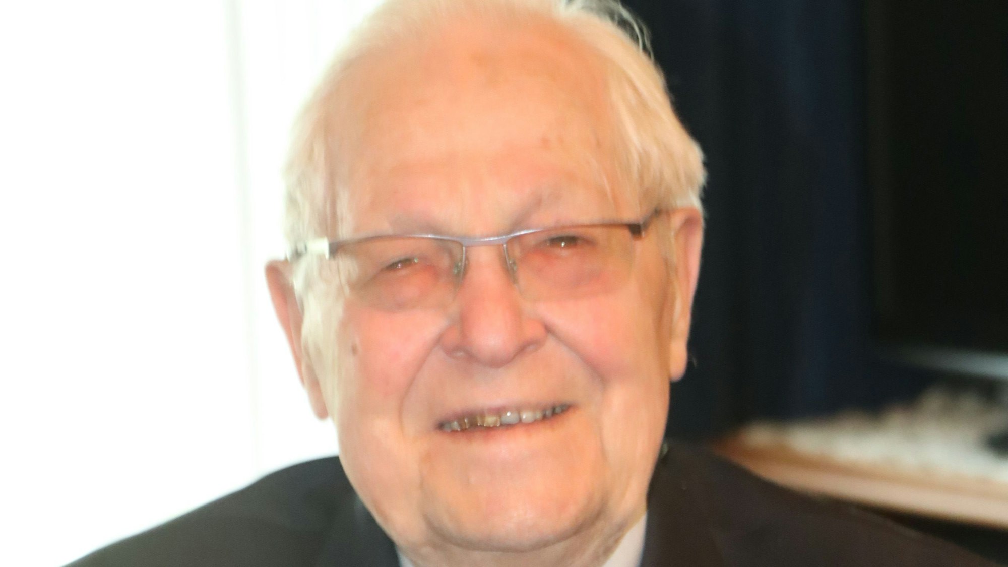 Zu sehen ist Willi Schreiber.