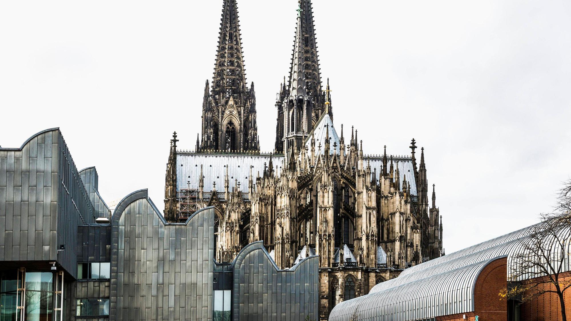 Kölner Dom, UNESCO Welterbe, Museum Ludwig, Köln, Nordrhein-Westfalen, Deutschland, Europa *** Cologne Dom, Unesco World Heritage, Museum Ludwig, Cologne, North Rhine Westphalia, Germany, Europe Copyright: imageBROKER/DanielxSchoenen ibxdjs09851156.jpg Bitte beachten Sie die gesetzlichen Bestimmungen des deutschen Urheberrechtes hinsichtlich der Namensnennung des Fotografen im direkten Umfeld der Veröffentlichung