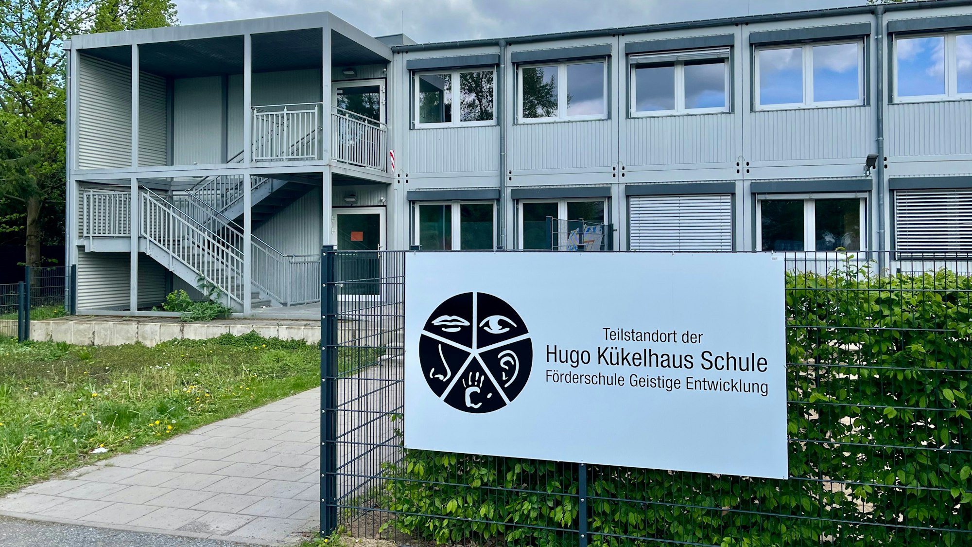 Container der Hugo-Kükelhaus-Schule im Bühl