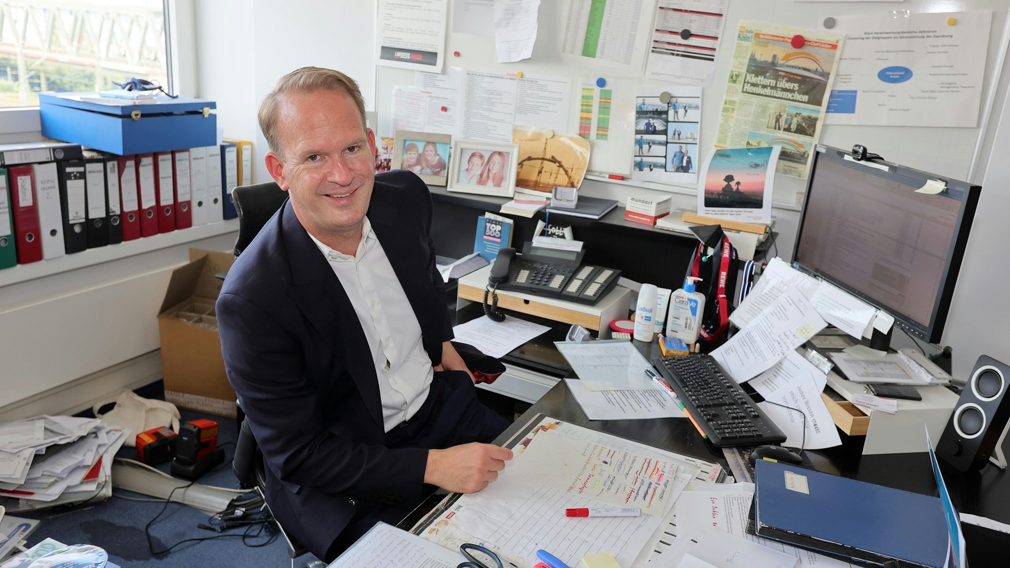 Stefan Löcher in seinem Büro