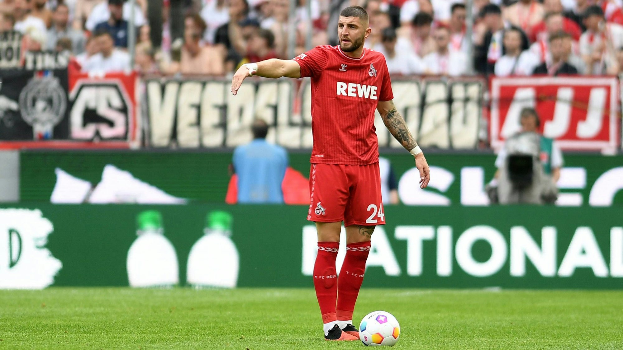 Jeff Chabot gibt seinen Mitspieler Anweisungen. Der geborene Spielmacher ist er jedoch nicht.