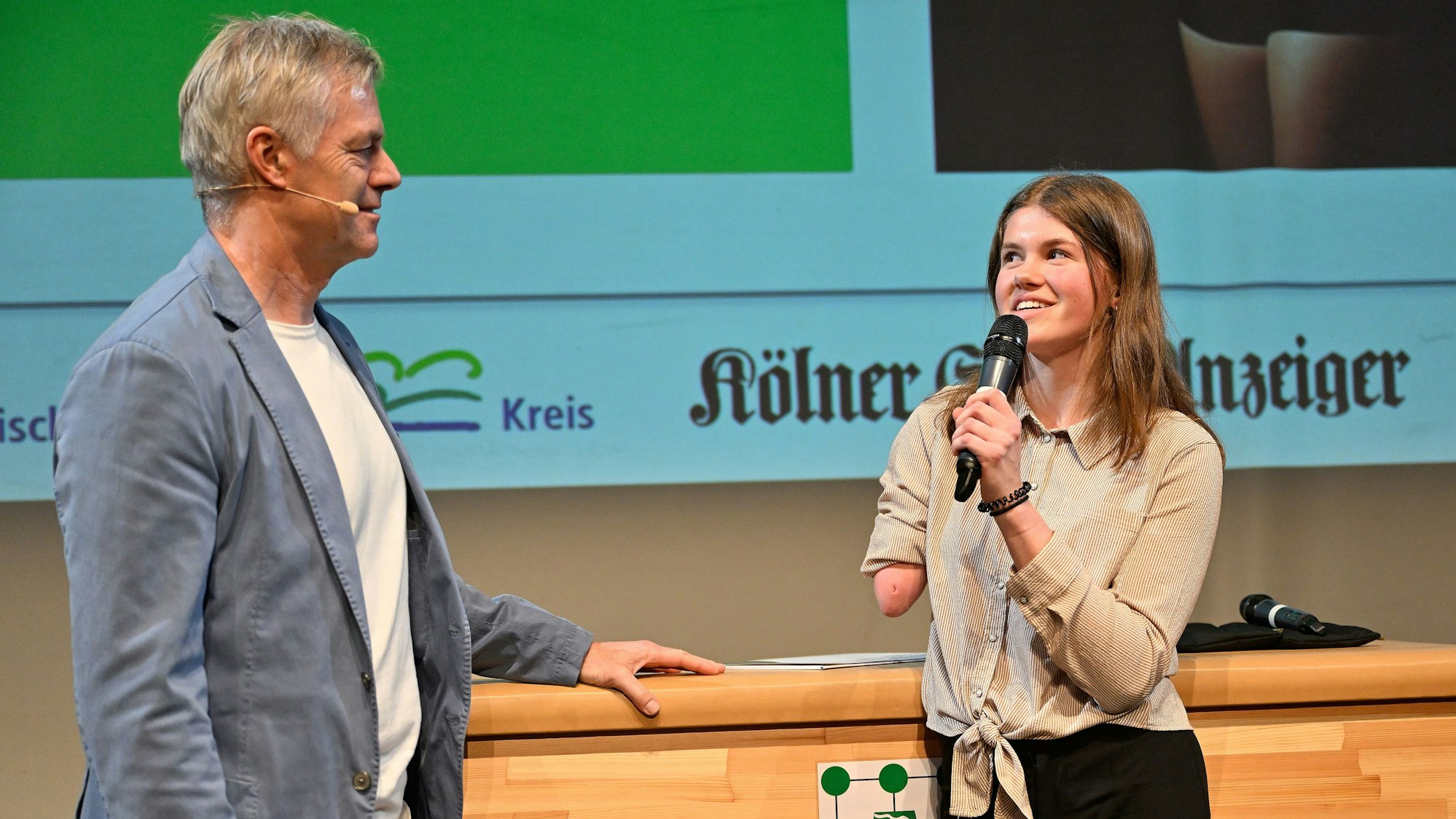 Jule Roß im Interview mit Tom Bartels.