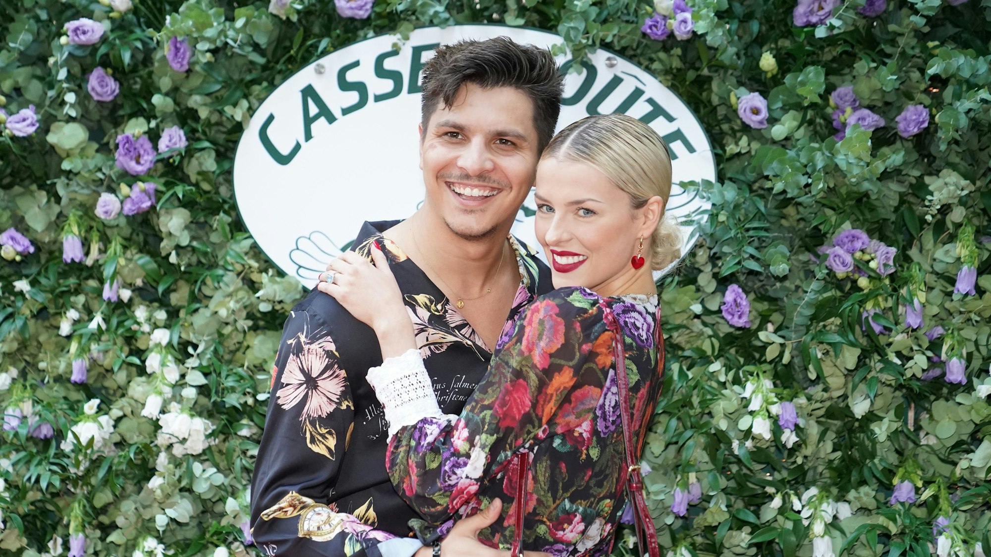 Alexandru und Patricija Ionel strahlen in die Kamera.