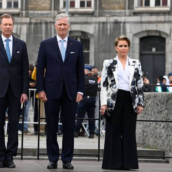 Königin Mathilde von Belgien, Großherzog Henri von Luxemburg, König Philippe von Belgien und Großherzogin Maria Teresa von Luxemburg beim Besuch in Lüttich.