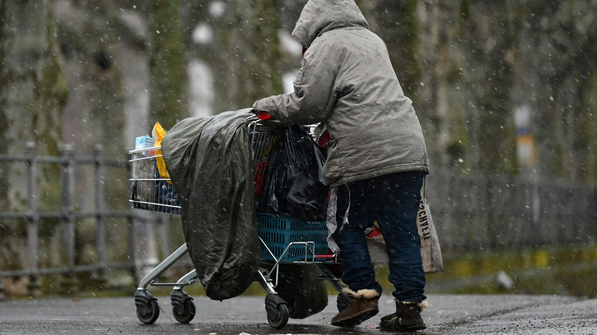 Im Oberbergischen Kreis auch heute noch die Ausnahme: Menschen, die auf der Straße und im Freien leben.