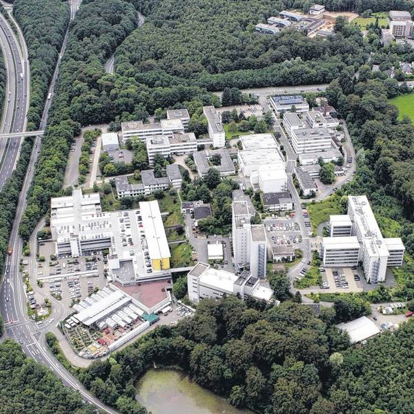 Luftbild des Bergisch Gladbacher Technologieparks, im 20. Jahrhundert Sitz der Firma Siemens Interatom.