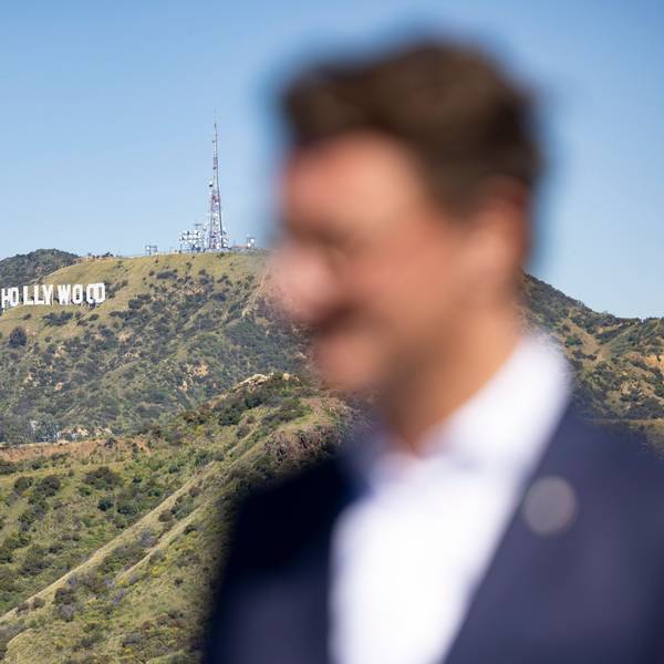Hendrik Wüst, Ministerpräsident NRW, in Los Angeles, Kalifornien, USA am Hollywood-Zeichen