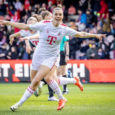 GOOGLE PIXEL Frauen Bundesliga: 1. FC Köln - SC Freiburg, 21.04.2024 Torjubel zum 1:0 durch Selina Cerci 1. FC Köln, 29 GOOGLE PIXEL Frauen Bundesliga: 1. FC Köln - SC Freiburg, 19. Spieltag, am 21.04.2024 im Franz-Kremer-Stadion in Köln. DFL REGULATIONS PROHIBIT ANY USE OF PHOTOGRAPHS AS IMAGE SEQUENCES AND/OR QUASI-VIDEO. *** GOOGLE PIXEL Womens Bundesliga 1 FC Köln SC Freiburg, 21 04 2024 Goal celebration to 1 0 by Selina Cerci 1 FC Köln, 29 GOOGLE PIXEL Womens Bundesliga 1 FC Köln SC Freiburg, 19 Matchday, on 21 04 2024 at Franz Kremer Stadium in Cologne DFL REGULATIONS PROHIBIT ANY USE OF PHOTOGRAPHS AS IMAGE SEQUENCES AND OR QUASI VIDEO Copyright: xBEAUTIFULxSPORTS/LeahxKohringx