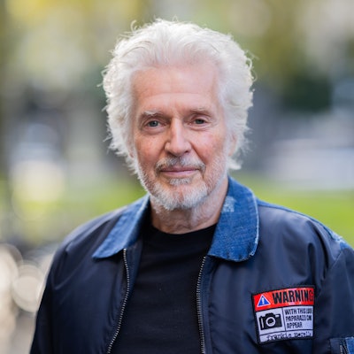 Der Kölner Bestseller-Autor Frank Schätzing findet, dass die Stadt aus ihrem großen kreativen Potenzial zu wenig macht.