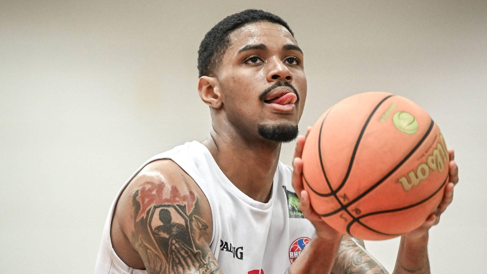 Barmer 2. Basketball Bundesliga ProB: Rheinstars Koeln vs. BBG Herford, 09.03.2024 Bryan Antohny Battle RheinStars Koeln, 13, Barmer 2. Basketball Bundesliga ProB: Rheinstars Koeln vs. BBG Herford am 09.03.2024 im ASV Koeln in Koeln Nordrhein-Westfalen *** Barmer 2 Basketball Bundesliga ProB Rheinstars Koeln vs BBG Herford, 09 03 2024 Bryan Antohny Battle RheinStars Koeln, 13 , Barmer 2 Basketball Bundesliga ProB Rheinstars Koeln vs BBG Herford on 09 03 2024 at ASV Koeln in Koeln North Rhine-Westphalia Copyright: xBEAUTIFULxSPORTS/Mueller-Laschetx