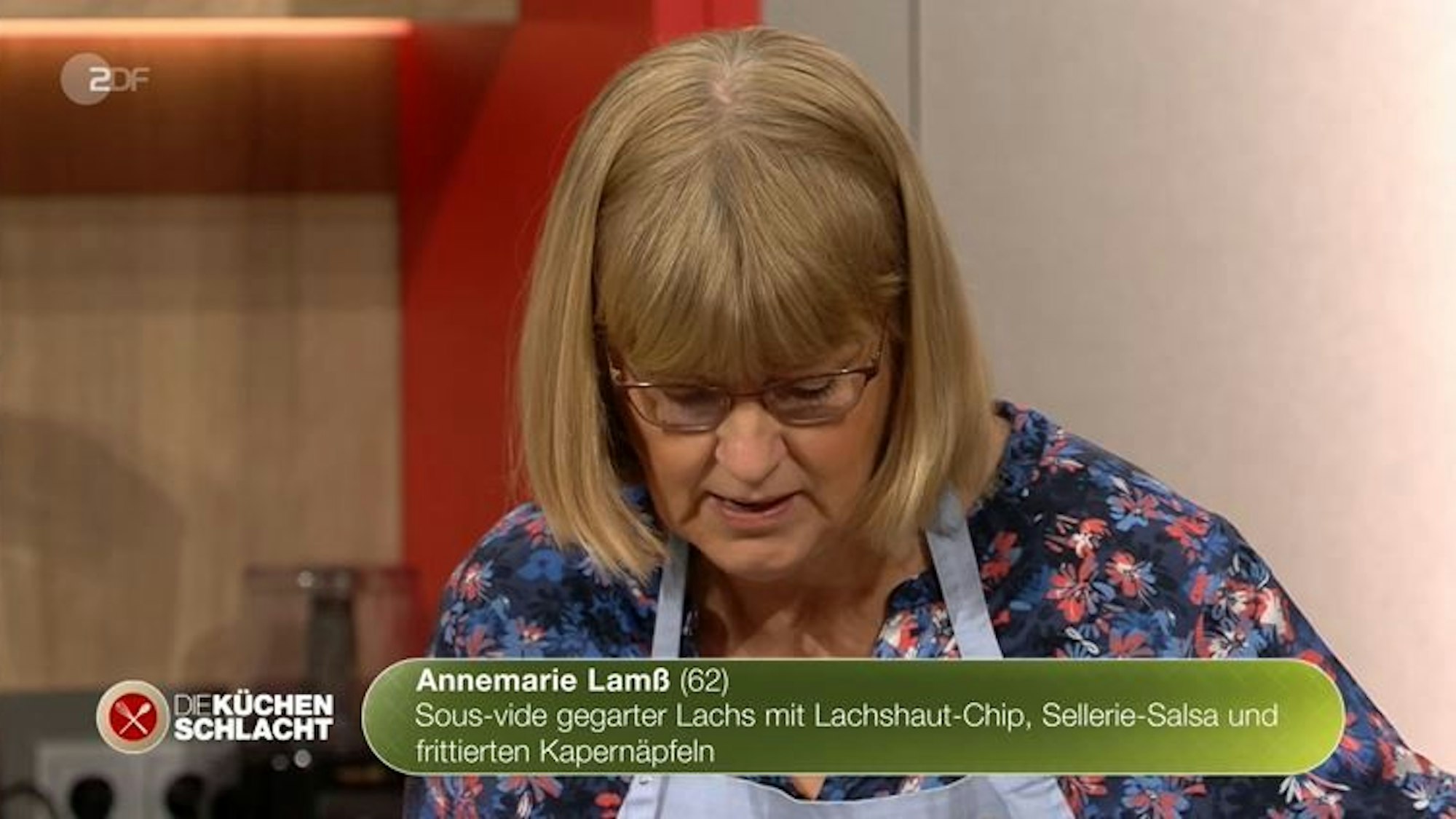 Juror und Sternekoch Robin Pietsch schick Annemarie Lamß mit ihrer Lachs-Vorspeise in die nächste Runde.