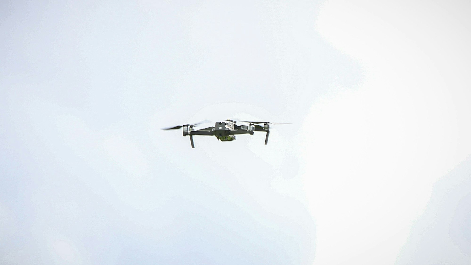 Die Drohne ist mit einer Wärmebildkamera ausgestattet.