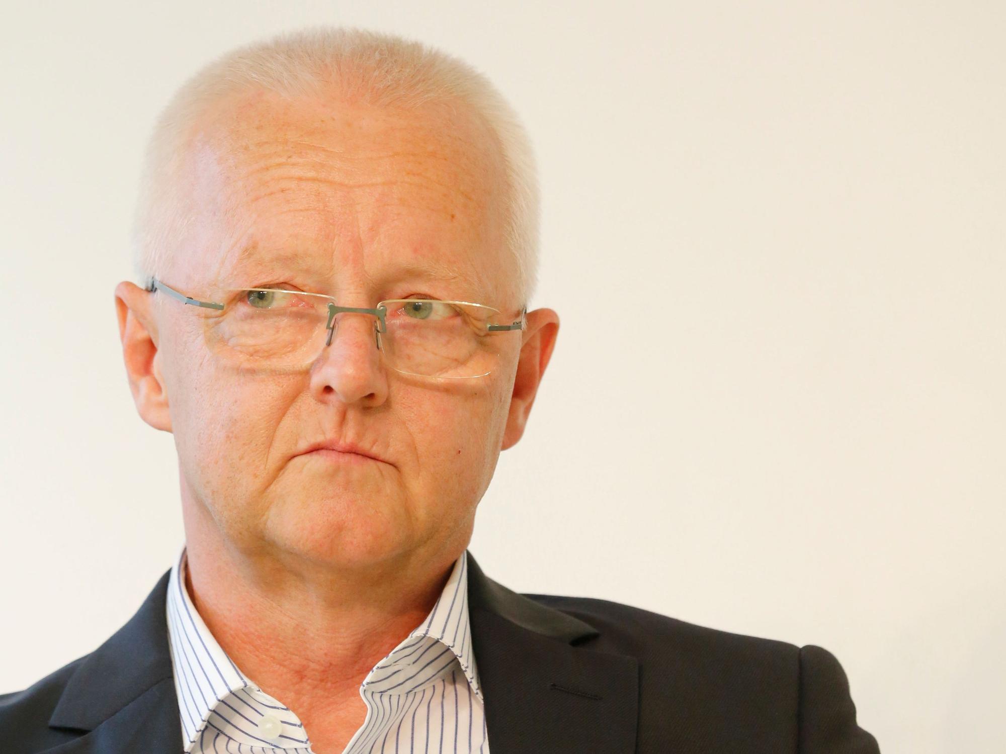 Professor Norbert Lüdecke