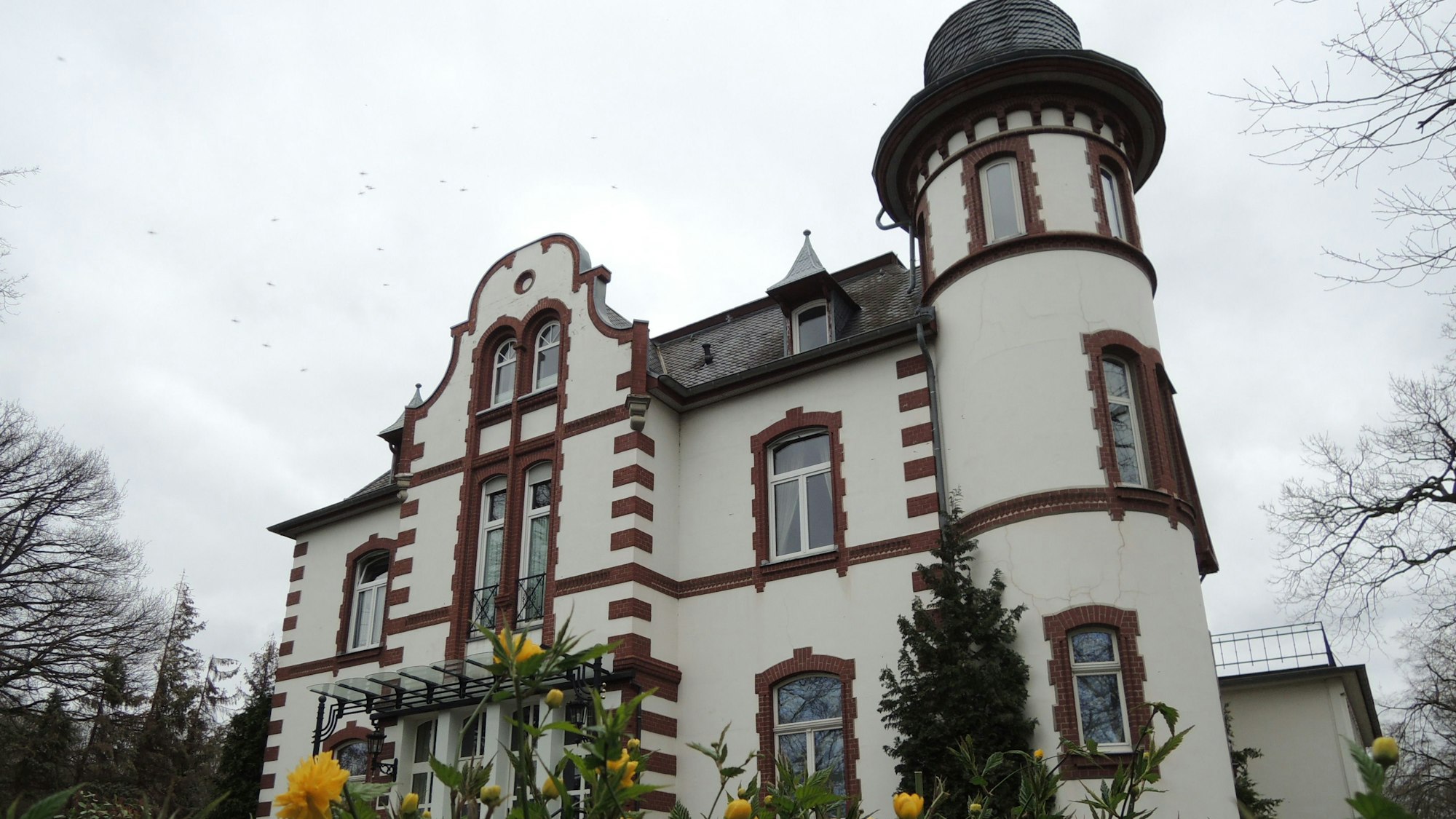 Das Bild zeigt die Villa Sophienhöhe in Kerpen-Niederbolheim.