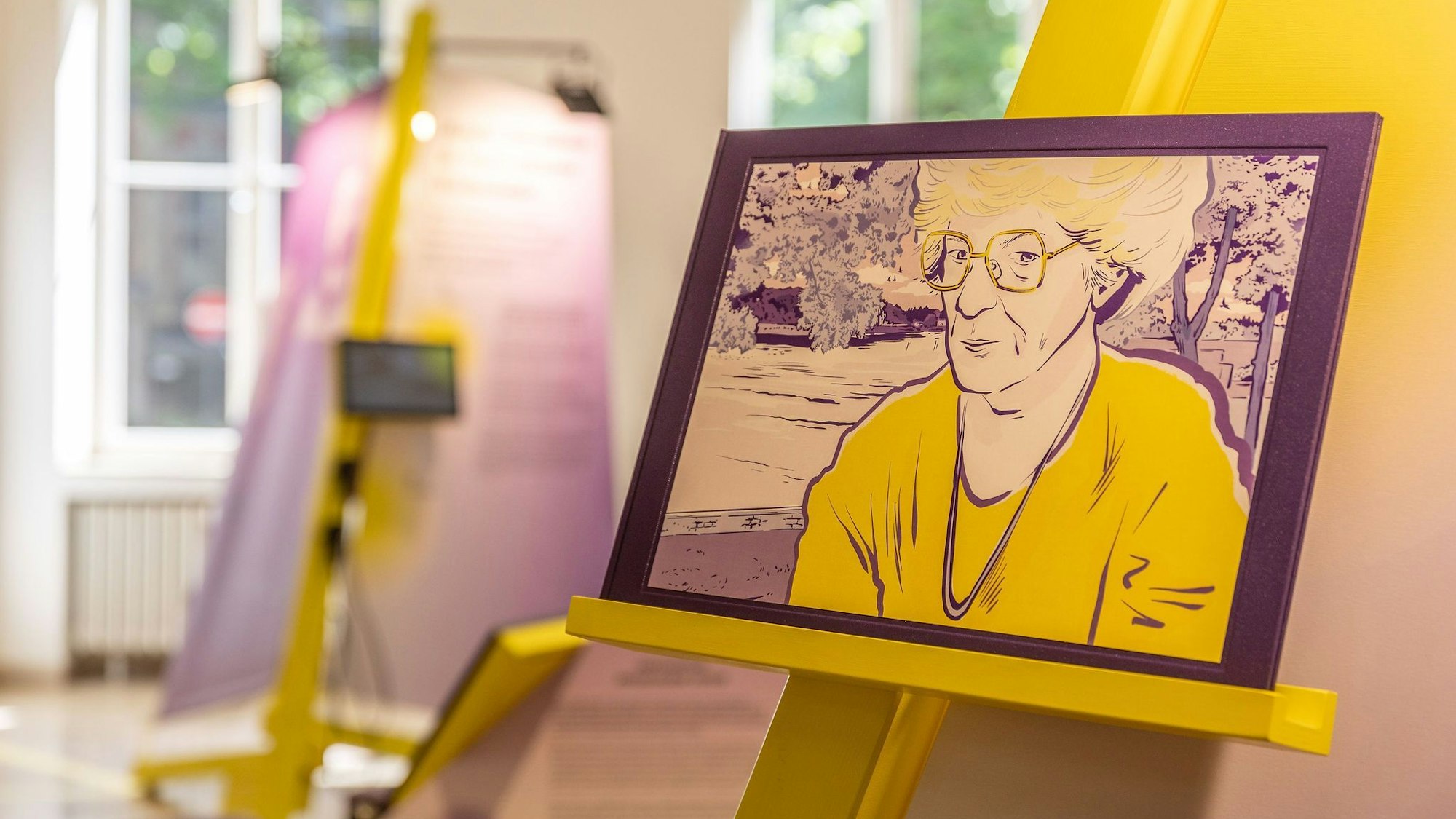 Das Bild zeigt das comicartige Bild einer alten Dame. Es stammt von einer Geschichte von Jaka Smerkolj Simonetti.