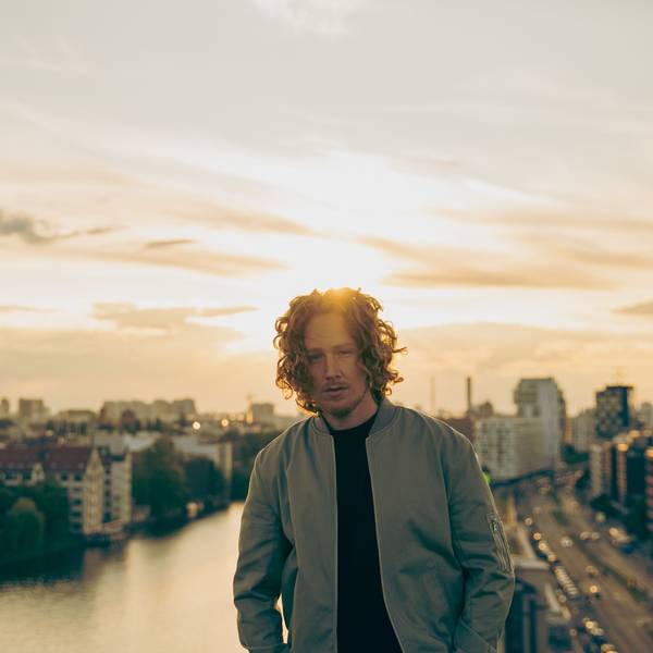 Michael Schulte ist der Star der diesjährigen Bedburger Musikmeile. Am 7. September erwarten die Schlossstädter wieder über 30000 Zuschauer.