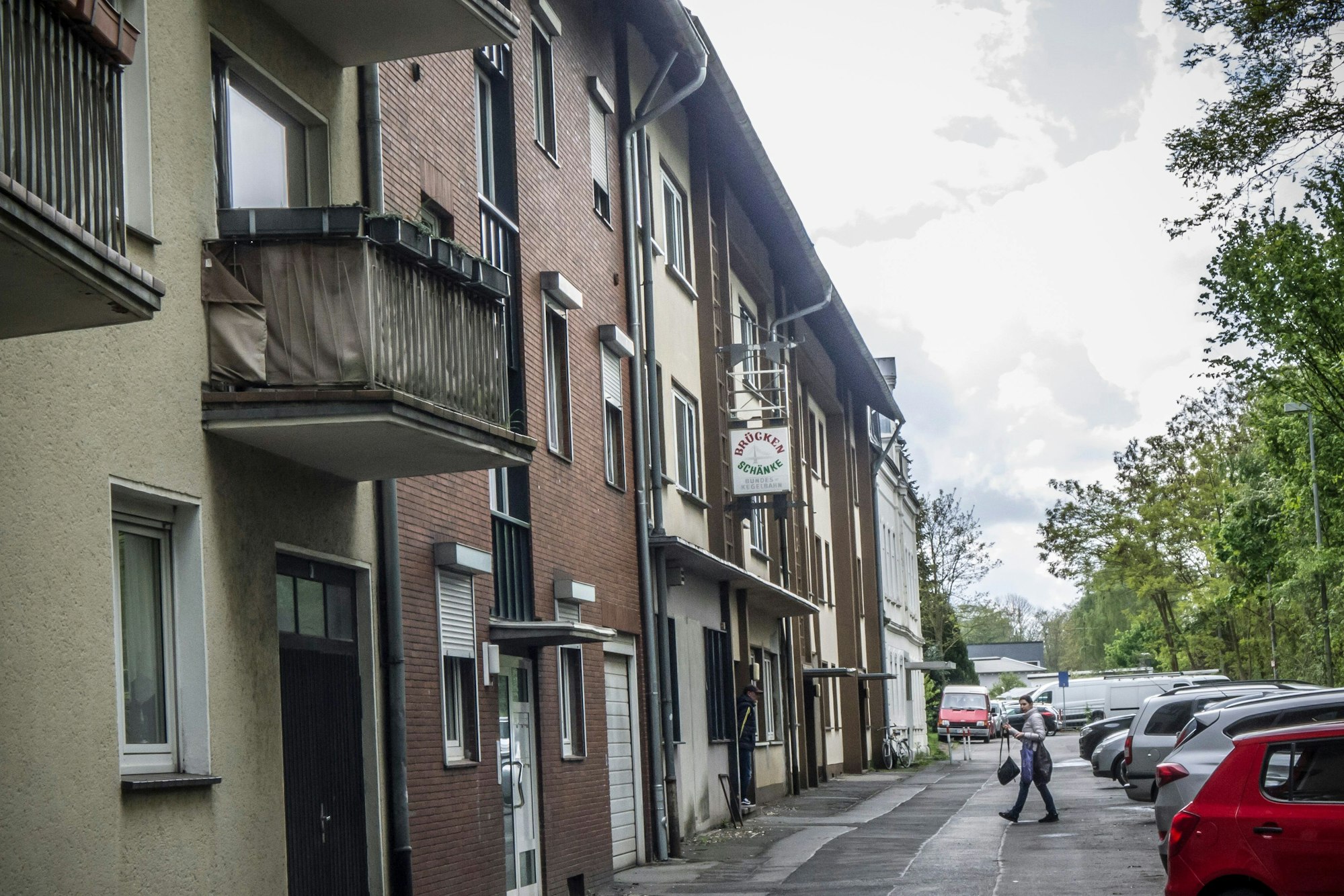 Straße Burgloch: Johannes Krämer besitzt hier eine Häuserzeile (drei Eingänge). Foto: Ralf Krieger