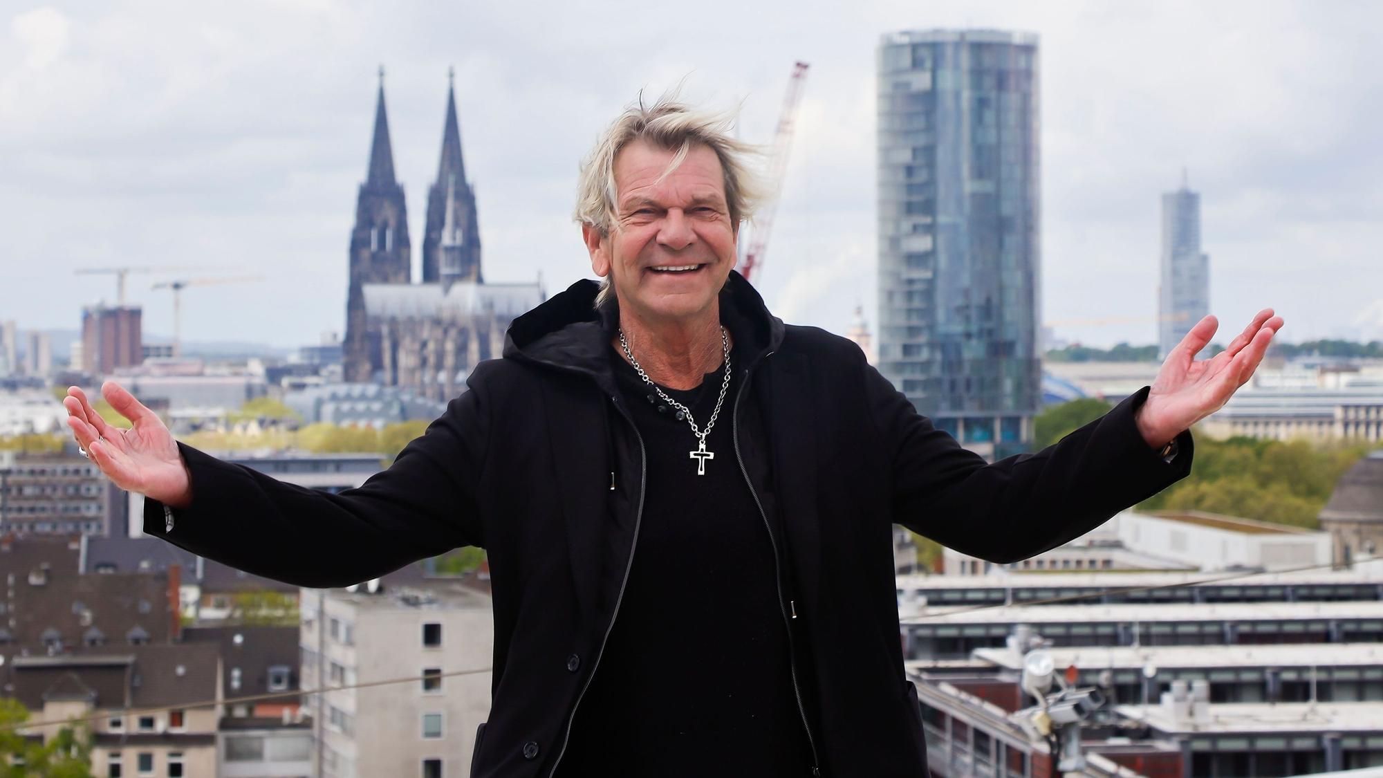 Matthias Reim posiert.