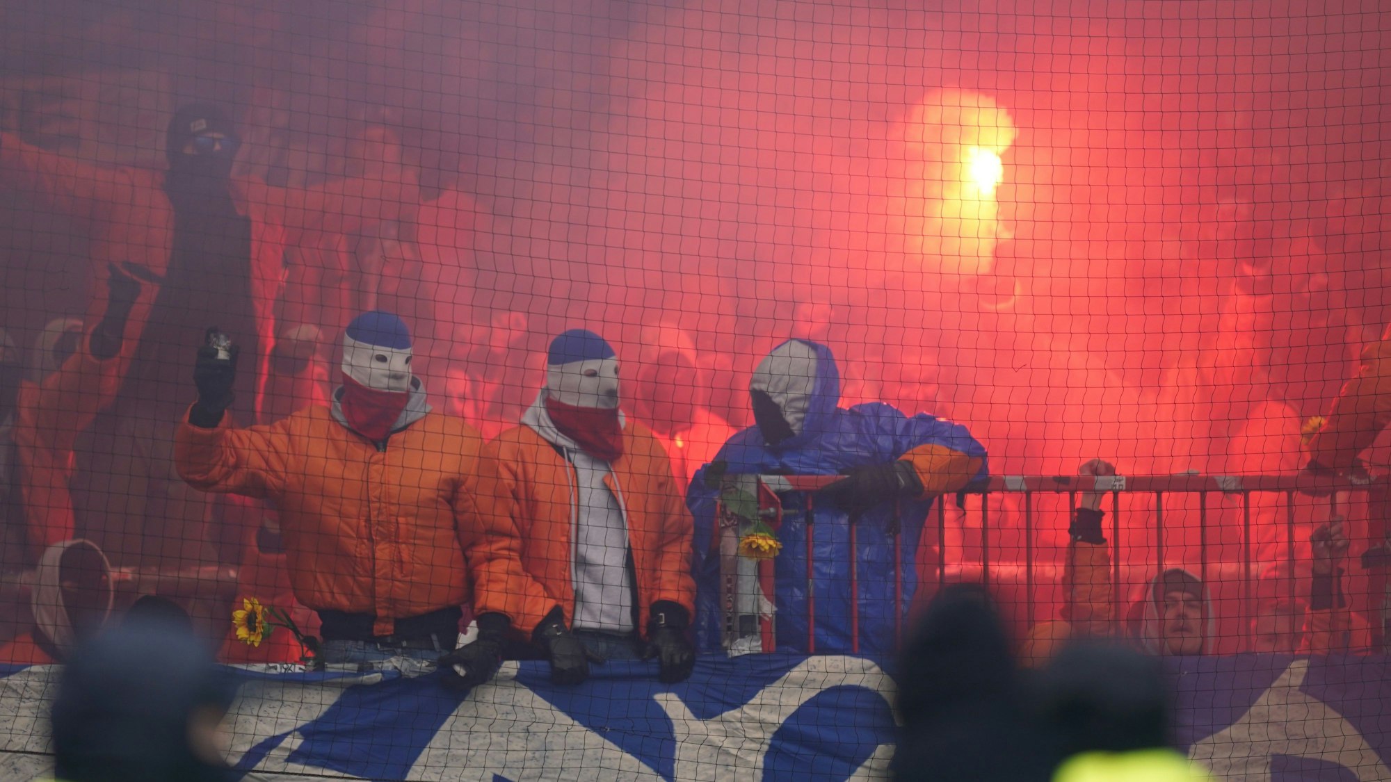 Beim bisher letzten Duell auf dem Hamburger Kiez kam es zu schweren Ausschreitungen mit Fans aus Rostock.