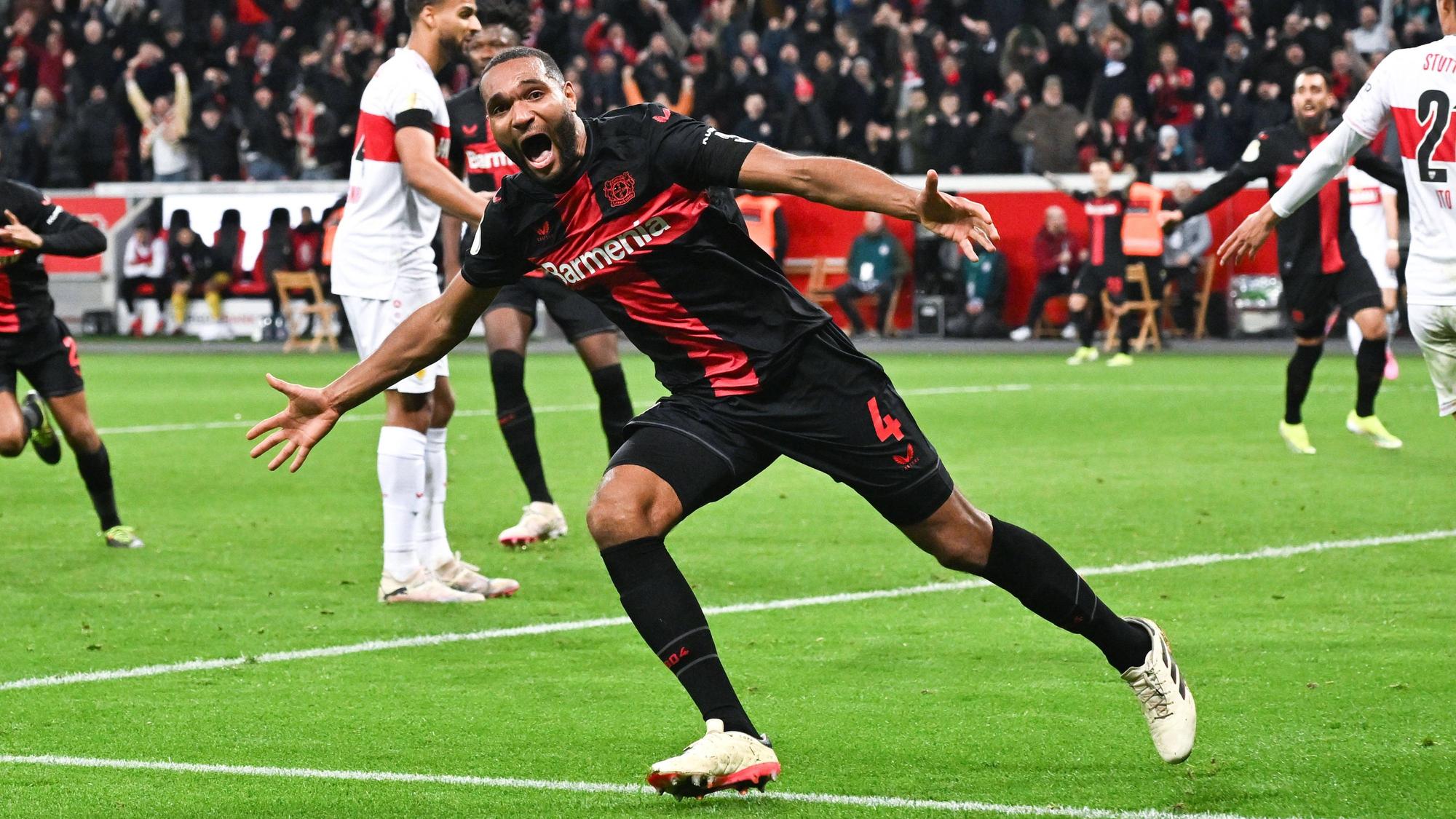 Jubel Jonathan Tah Bayer 04 Leverkusen 3:2 06.02.2024, DFB Pokal 2023/2024, Viertelfinale Bayer 04 Leverkusen - VfB Stuttgart 3:2 Leverkusen BayArena Nordrhein Westfalen Deutschland *** Jonathan Tah Bayer 04 Leverkusen 3 2 06 02 2024, DFB Pokal 2023 2024, Quarterfinal Bayer 04 Leverkusen VfB Stuttgart 3 2 Leverkusen BayArena Nordrhein Westfalen Germany Team2