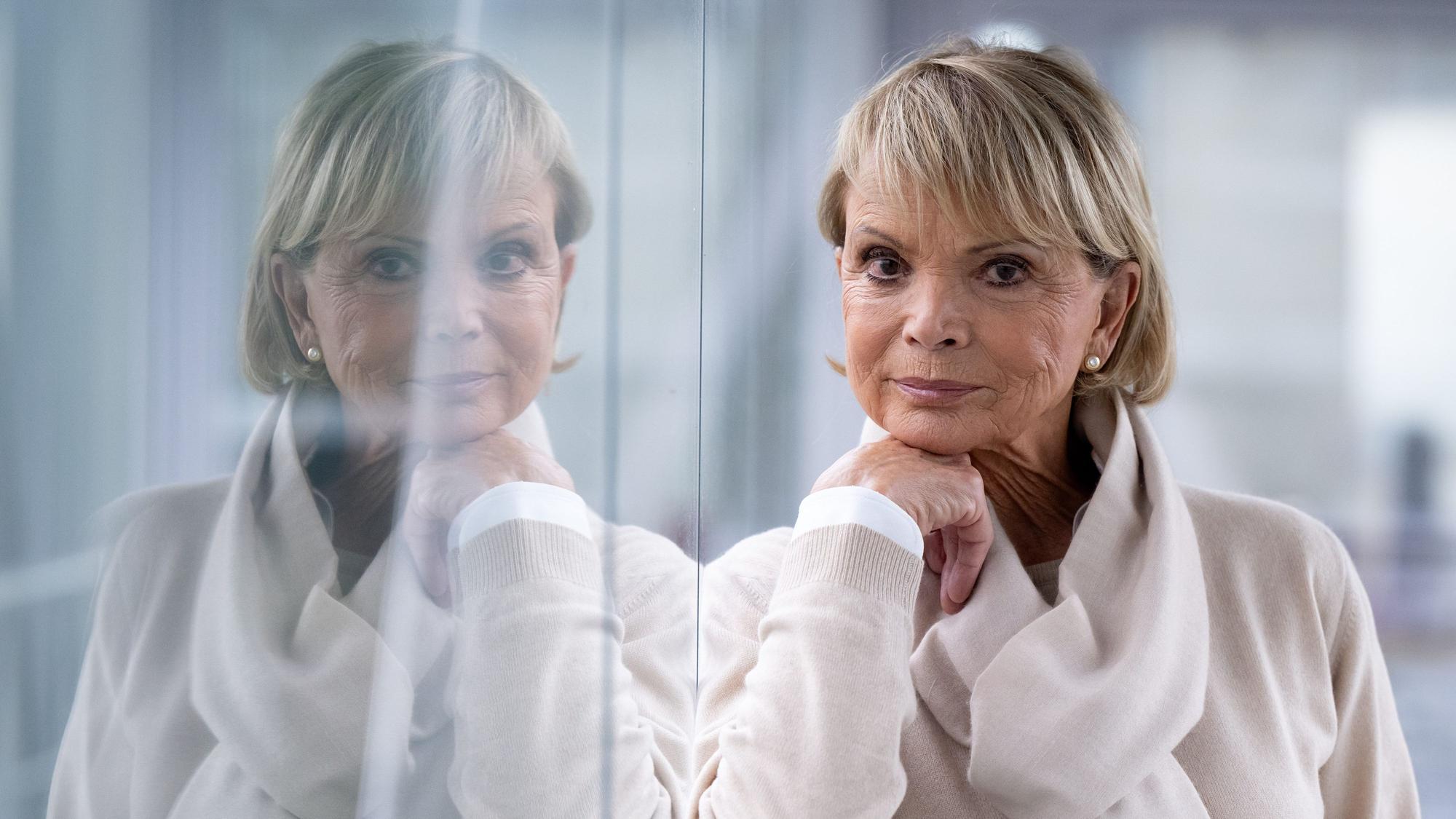 Uschi Glas, Schauspielerin, aufgenommen bei einem Interview mit der Deutschen Presse-Agentur.