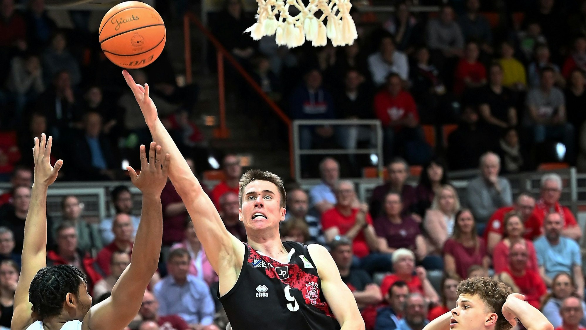 26.04.2024, Basketball-Bayer Giants-Berlin Braves
mitte: Marius Stoll (Bayer)
Foto: Uli Herhaus