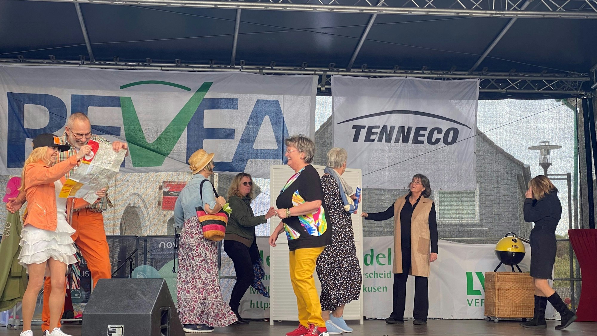 Modenschau des Burscheider Kleiderladens.