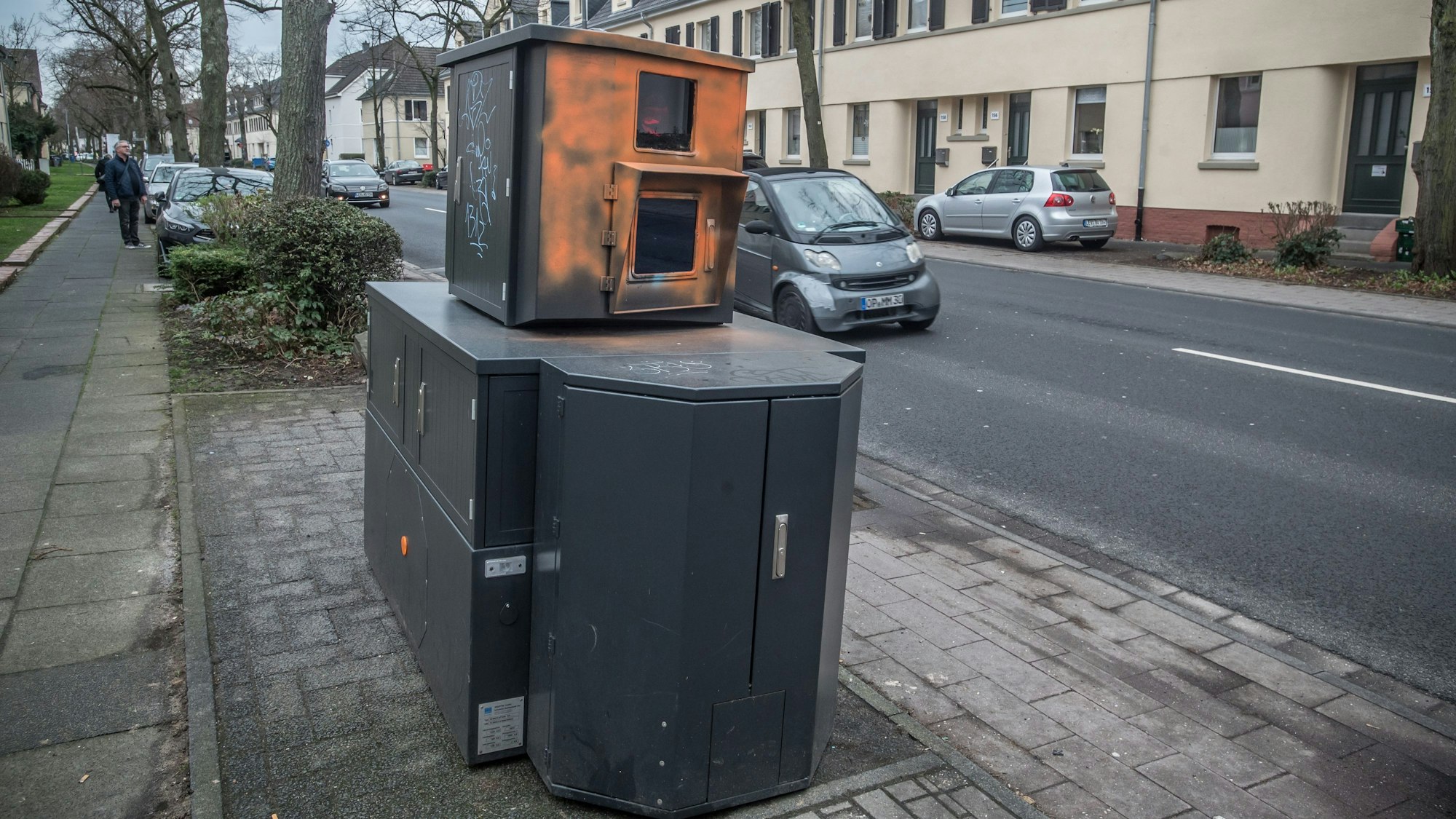 Mobile Geschwindigkeitsmessanlage an der Rathenaustraße.