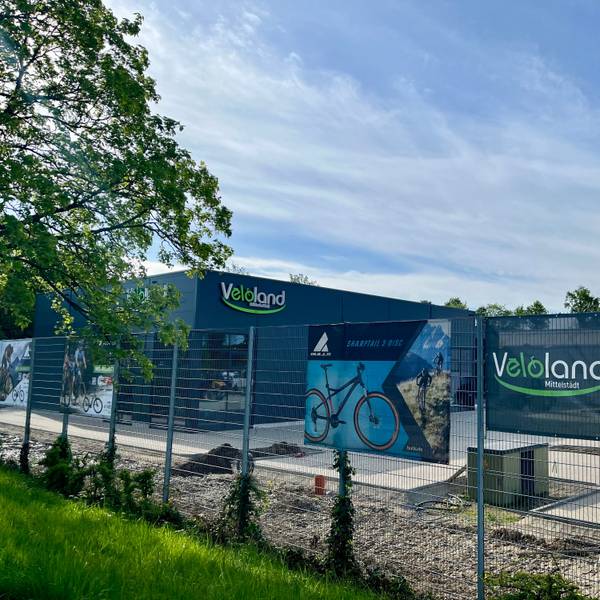 Außenansicht des neuen Ladens Veloland Mittelstädt
