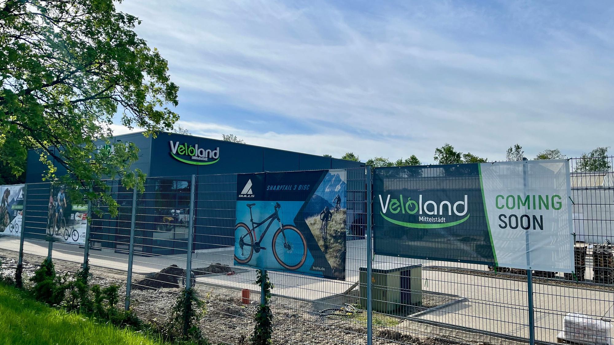Außenansicht des neuen Ladens Veloland Mittelstädt
