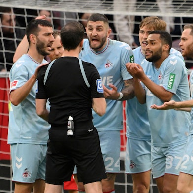 Die FC-Profis litten am Sonntag in Mainz auch unter den Entscheidungen des Schiedsrichters, doch Trainer Timo Schutz behielt seinen Ärger für sich.