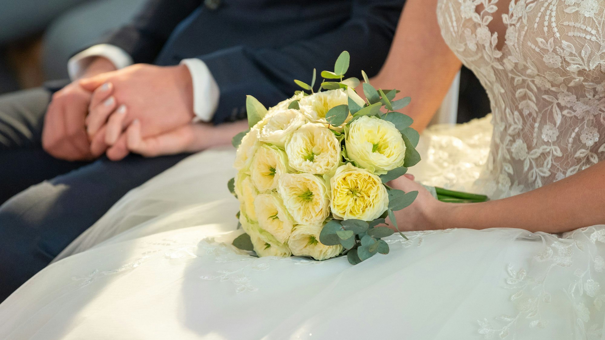 Ein Brautpaar klagte vor dem Kölner Landgericht, weil es mit dem Hochzeitsfotografen nicht zufrieden war.