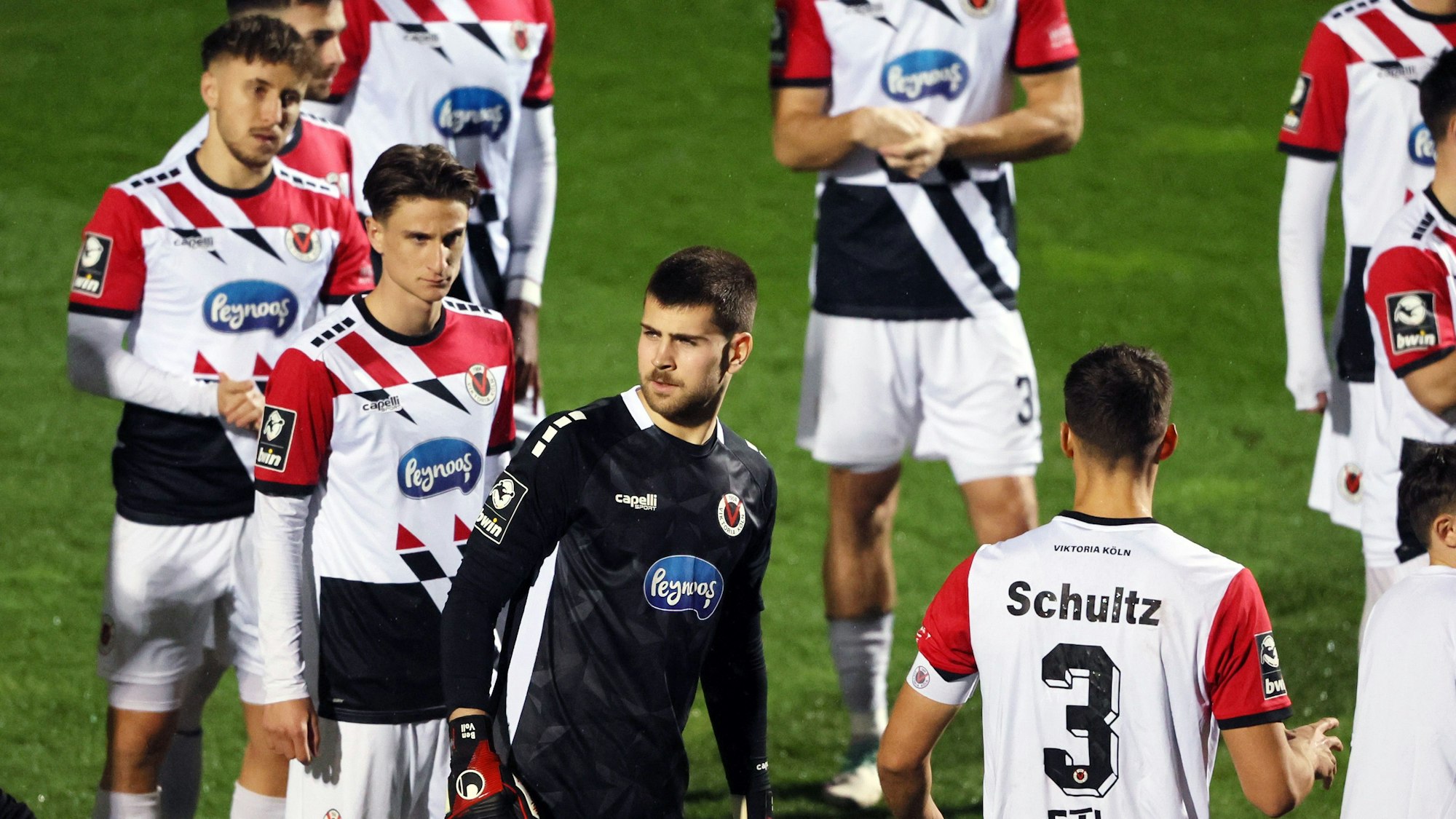 FC Viktoria Köln vs. Saarbrücken, 3. Liga, Mitte: Ben Voll (Viktoria), 21.02.2024, Bild: Herbert Bucco