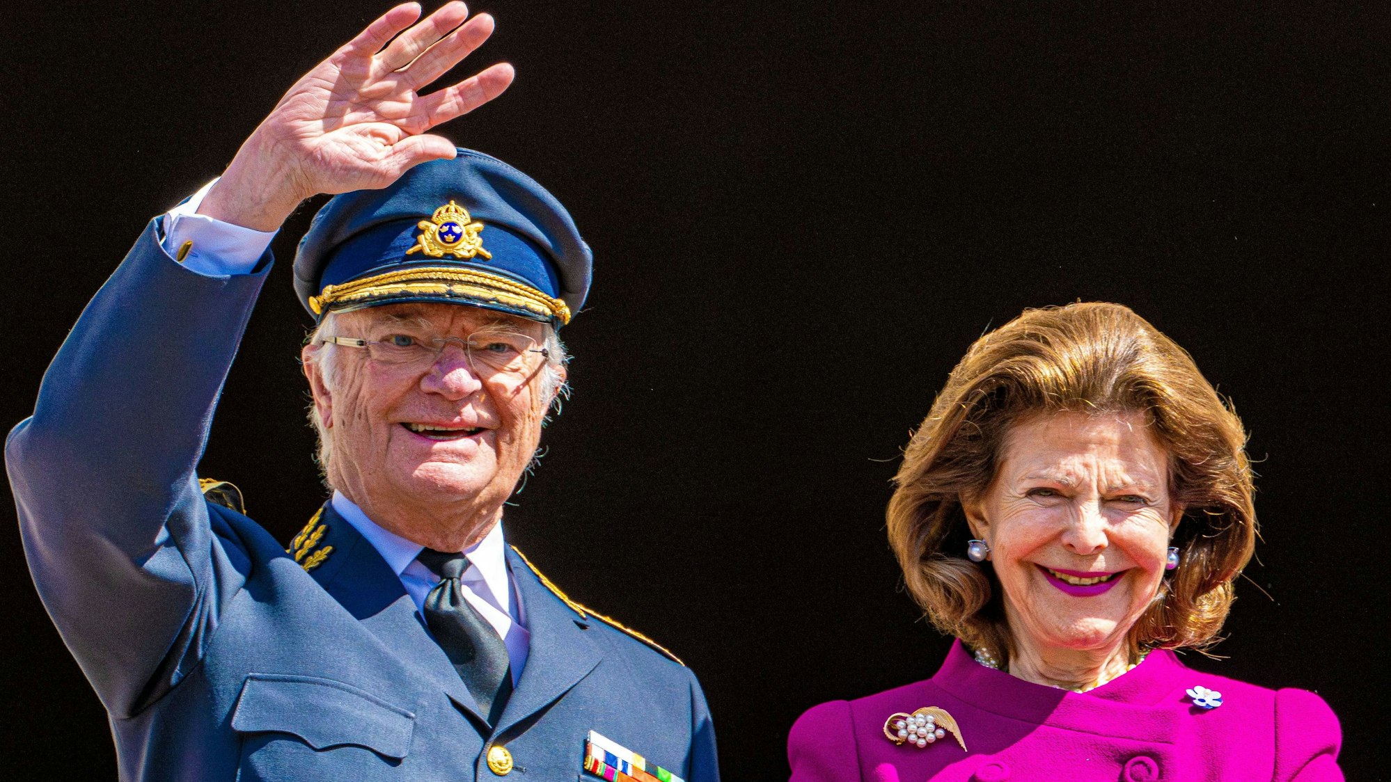 König Carl Gustaf mit Königin Silvia bei der Feier zu seinem 78. Geburtstag im Königlichen Palast in Stockholm.