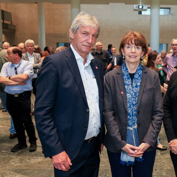 Oberbürgermeisterin Henriette Reker empfängt im Rathaus zum Tag der Arbeit Vetreter der Kölner Arbeitnehmerschaft, links Witich Roßmann, rechts Stefan Behlau.
