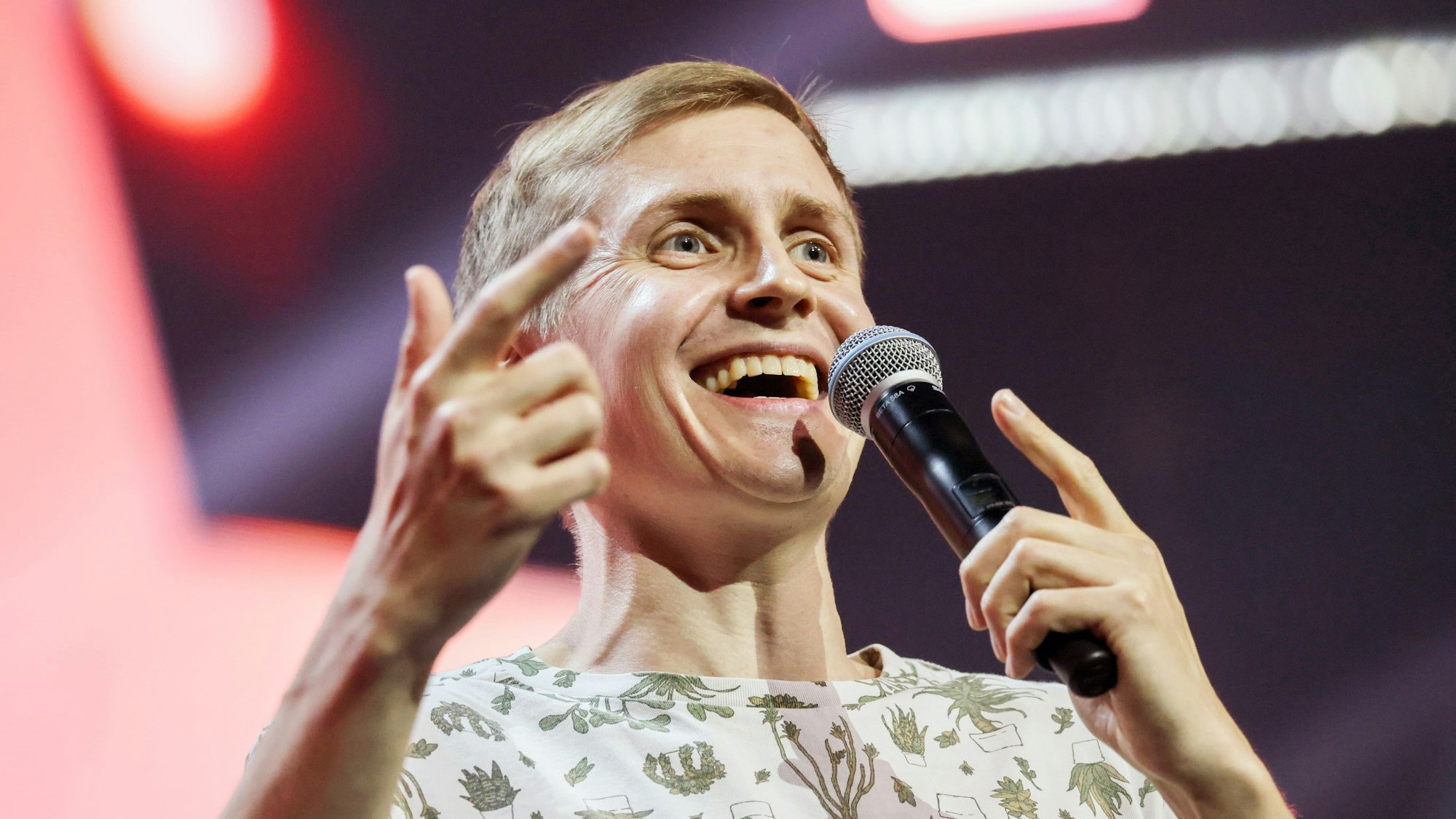 1LIVE KÖLN COMEDY-NACHT XXL in der LanxessArena in Köln - Comedian Till Reiners.