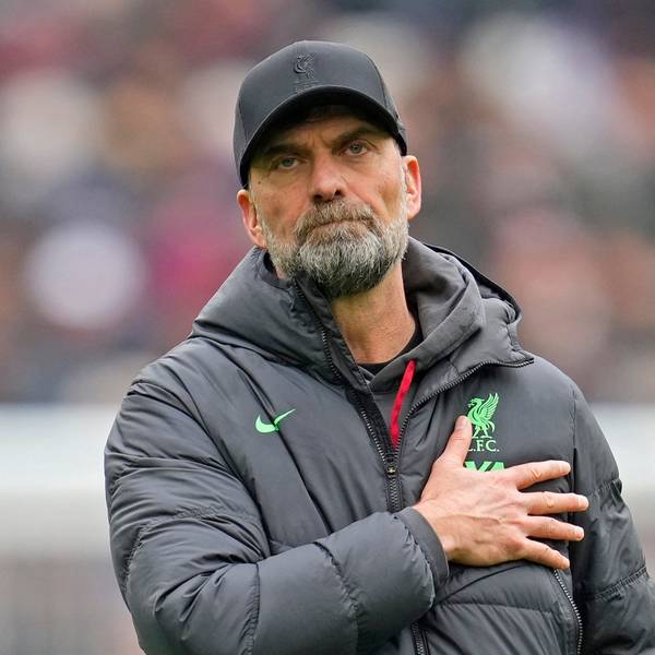 Jürgen Klopp, Trainer des FC Liverpool, gestikuliert nach dem Ende des Spiels.