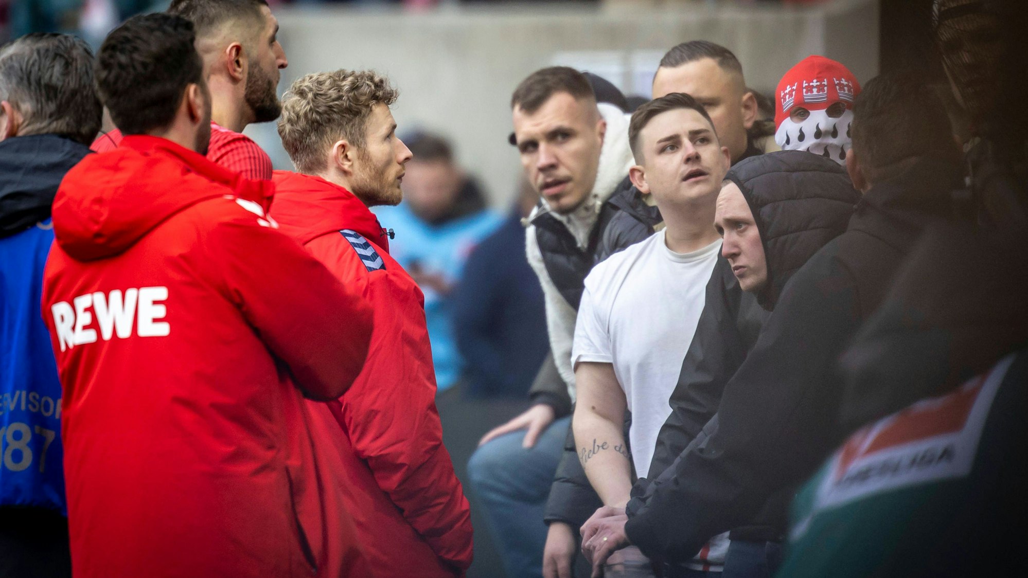 Nach dem 0:2 im eigenen Stadion gegen Darmstadt 98 bröckelte die Unterstützung der Fans für die Mannschaft kurzfristig.